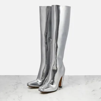 Arden Furtado 2023, Весенние женские сапоги до колена, Глянцевая кожа, квадратный носок, массивные каблуки, модные ботинки с боковой молнией