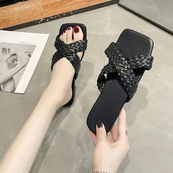 Женская обувь 2021, Летние модные тапочки больших размеров с квадратным носком на плоской подошве, женские домашние тапочки с плетеным ремешком и крестиком