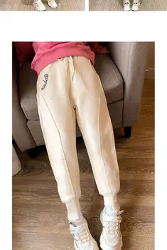 Девушка плюс бархатные осенне-зимние новые стильные детские гигиенические штаны с алфавитом для девочек, свободные повседневные спортивные брюки